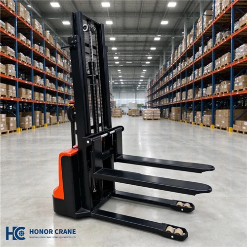 Stacker Forklift Kompak Untuk Gudang